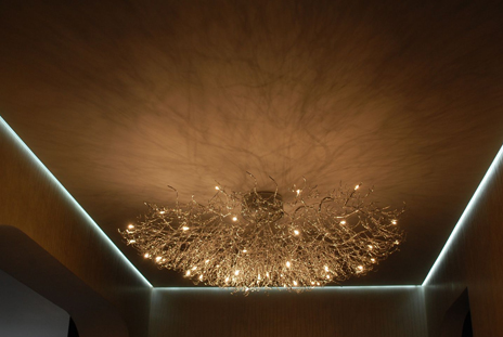 парящий потолок со светодиодной подсветкой
